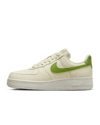 Nike Air Force 1 07 SE Suede Damenschuh. Nike DE